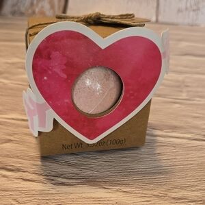 Mud Pie bath bomb toy inside